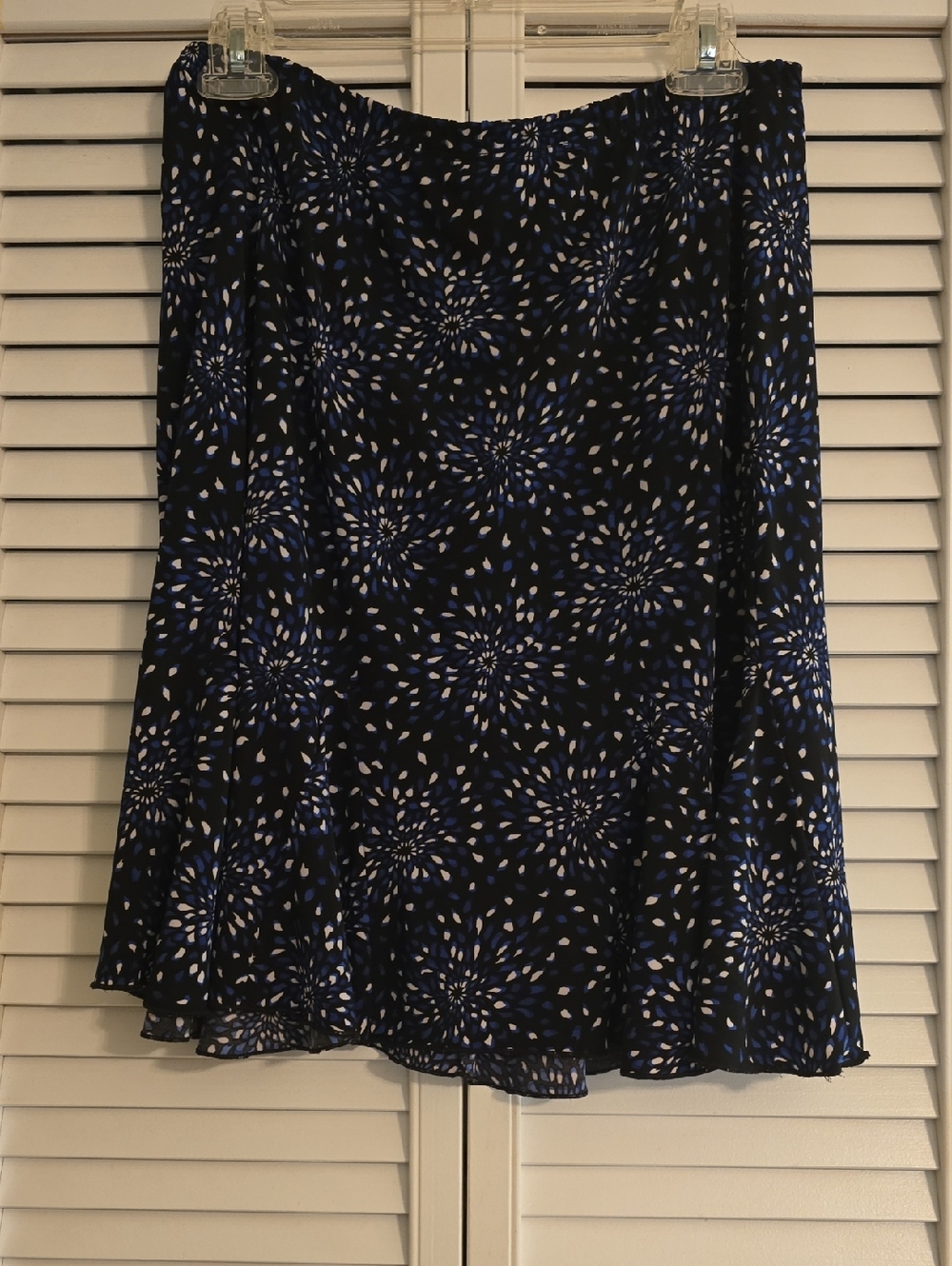 Briggs New York Black and Blue Floral Circle Skirt